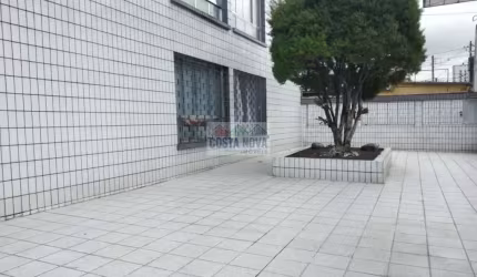 Apartamento de 87 m² com 2 quartos, sala, cozinha, area de serviço e banheiro, todo reformado