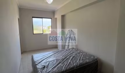 Apartamento Kitnet com 1 dormitório, sala, cozinha e banheiro na Guilhermina Praia Grande