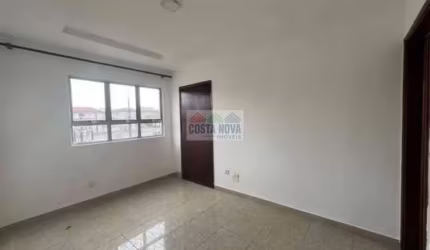 Apartamento com 2 quartos sendo 1 suíte, 2 banheiros, 1 vaga, bairro Macuco
