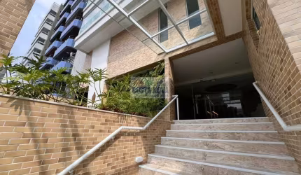Apartamento 2 suítes, 1 banheiro, 1 vaga no bairro Canto do Forte.
