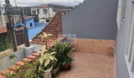 Sobrado isolado com 5 dormitórios (3 suítes) a 300m da praia no Mirim ? 190m² e 3 vagas