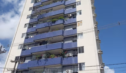 EDF. PÉRGAMO À VENDA EM CANDEIAS