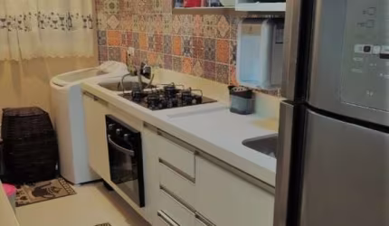 Oportunidade: Apartamento à Venda em Cotia-SP, Jardim dos Ipês - 2 Quartos, 2 Salas, 1 Banheiro, 1 Vaga, 49m²