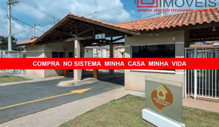 Apartamento à venda em Cotia-SP, Jardim Petrópolis: 2 quartos, 2 salas, 1 banheiro, 2 vagas de garagem, 60m². Venha conhecer!