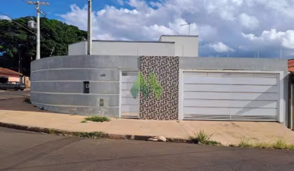 Casa 02 dormitórios à Venda - Jardim Monte Mor - Botucatu/SP