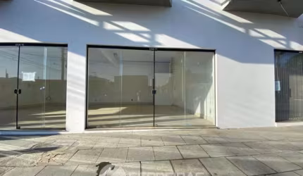 Sala comercial próximo a Av. Emancipação.