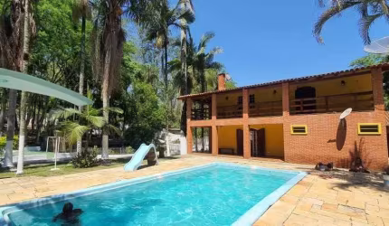 Chácara à venda, 3 quartos, 1 suíte, 8 vagas, Jardim Pinheirinho - Embu das Artes/SP