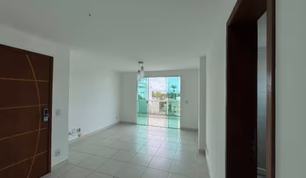 Excelente apartamento para venda e locação na praia