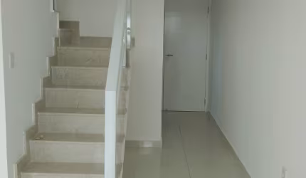 Casa para venda e locação no Jardim Guanabara