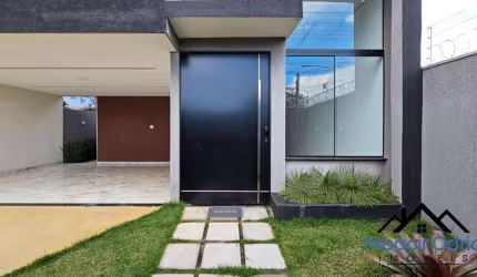 Águas Lindas Goiás - Jardim dos Pinheiros - Casa de Alto Padrão com Fino Acabamento.