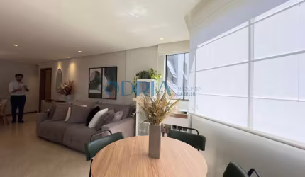 SQN 212 97 M² - 2 Qtos sendo 1 Suíte. Apto de Canto, Nascente, Reformado com Elevador e Garagem