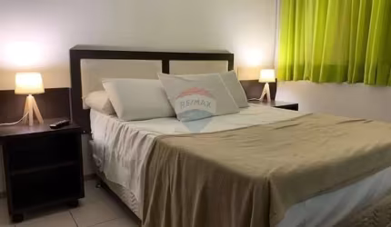 Luxo à Beira-Mar: Apartamento Muro Alto!
