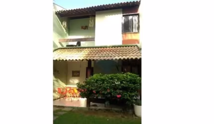 Descubra a casa duplex dos seus sonhos em um condomínio à venda em Porto de Galinhas!