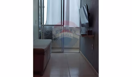 Aluga se Apartamento 2 Quartos com Terraço