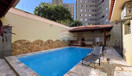 Seu Refúgio no Jardim Macedo: Casa com Lazer e Potencial de Renda