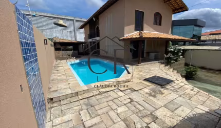 Excelente casa com 3 suítes em Vilas do Atlântico!