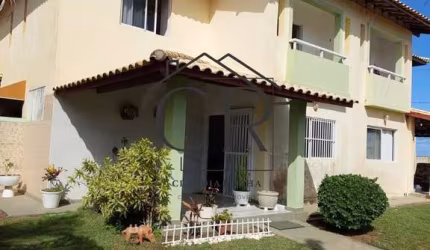 Casa em condomínio fechado com 3 quartos à venda na Rua Antilhas, Ipitanga, Lauro de Freitas, 123 m2 por R$ 550.000
