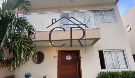 Excelente duplex, nascente! Em Buraquinho!