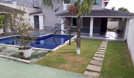Excelente casa duplex com piscina privativa!