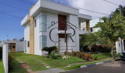 Maravilhosa casa duplex com 4 suítes em condomínio clube!