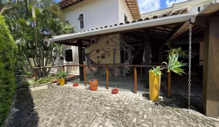 Linda casa totalmente decorada em Vilas do Atlântico!