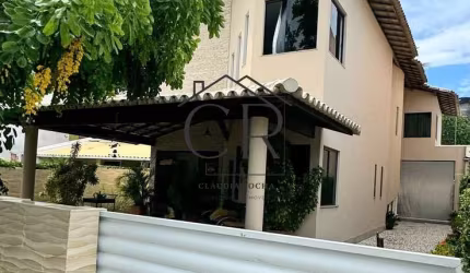 Excelente casa em condomínio fechado próximo a faculdade Unime!