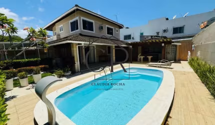 Maravilhosa casa com piscina e área gourmet privativa, oportunidade imperdível!