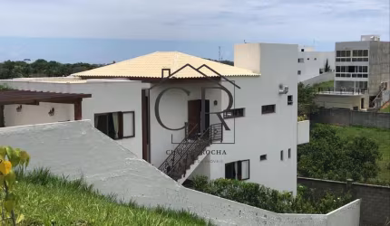 Maravilhosa casa no Alphaville Litoral Norte!