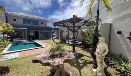 Fantástica casa em Alemeda fechada no coração de Vilas do Atlântico, porteira fechada!