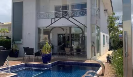 Maravilhosa casa em condomínio fechado em Vilas do Atlântico!!