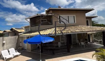Mega casa em condomínio fechado no coração de Vilas do Atlântico!