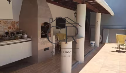 Mega maravilhosa casa térrea em condomínio fechado com toda infraestutura para sua família, ao lado de Vilas do Atlântico!