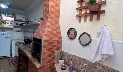 Casa em condomínio fechado com 4 quartos à venda na Avenida Santos Dumont, Pitangueiras, Lauro de Freitas por R$ 630.000