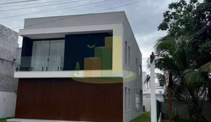 Casa mega maravilhosa, recém construída em condomínio com portaria 24h!!
