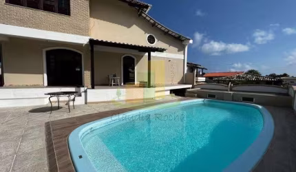Maravilhosa casa com piscina privativa no coração de Vilas do Atlântico