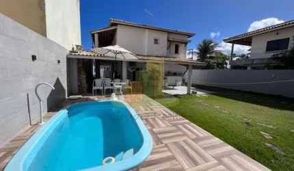 Mega maravilhosa casa em condomínio fechado com piscina privativa