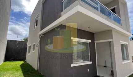 ÓTIMA CASA DUPLEX EM CONDOMÍNIO FECHADO