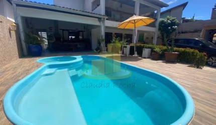 Impecável mansão em Vilas do Atlântico, totalmente pronta para morar!!