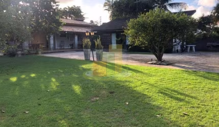 EXCELENTE CASA 4 SUÍTES EM CONDOMÍNIO EM LAURO DE FREITAS!
