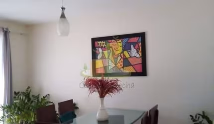 ÓTIMO VILLAGE EM CONDOMÍNIO FECHADO, ÓTIMA LOCALIZAÇÃO!