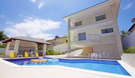 PERFEITÍSSIMA, LINDÍSSIMA, ACABAMENTO TOP DE LINHA EM ALAMEDA FECHADA DENTRO DE VILAS DO ATLÂNTICO COM 1.870,00M²!!
