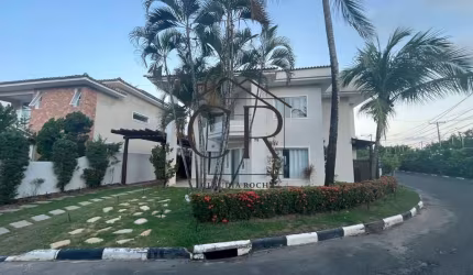 MEGA CASA EM CONDOMÍNIO COM PORTARIA 24HS