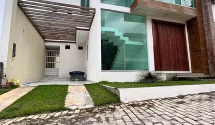 Casa em condomínio fechado com 3 quartos à venda na Avenida Santos Dumont, Recreio Ipitanga, Lauro de Freitas por R$ 650.000