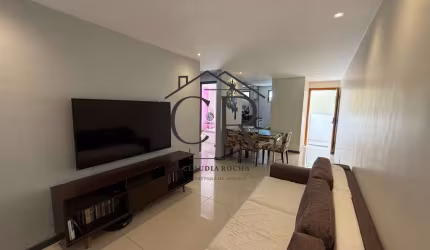Belíssimo apartamento em Buraquinho, melhor localização!