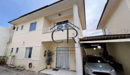 Excelente casa duplex, nascente total em Stella Maris, a 100 metros da praia!