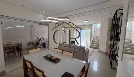 Excelente casa duplex em Buraquinho, com 4 suítes! Condomínio com energia solar!