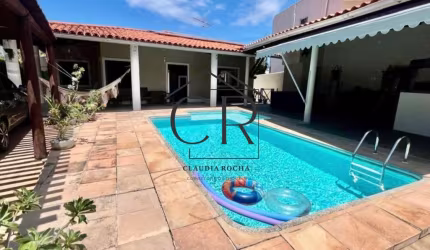Excelente casa térrea com localização privilegiada, segurança e conforto!