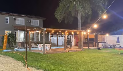 Casa 3 dormitórios com ampla área de lazer