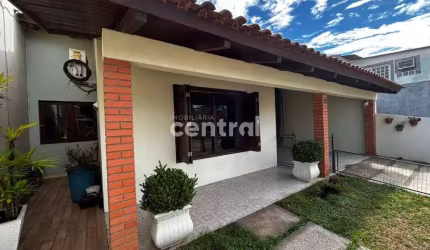 Casa em condominio com 3 dormitórios