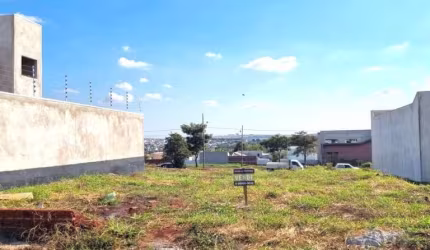 TERRENO INTEIRO À VENDA - JD ORIENTAL
